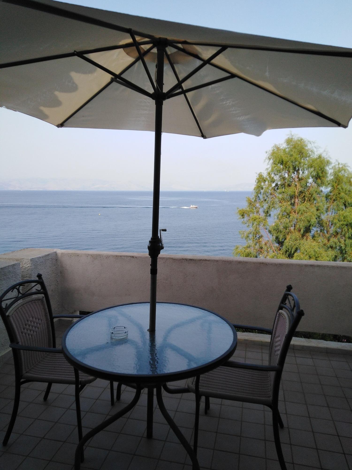 Costa Blu Hotel Benitses  Bagian luar foto