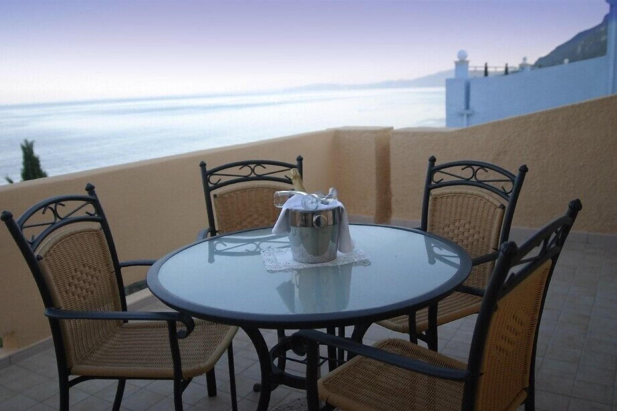 Costa Blu Hotel Benitses  Fasilitas foto
