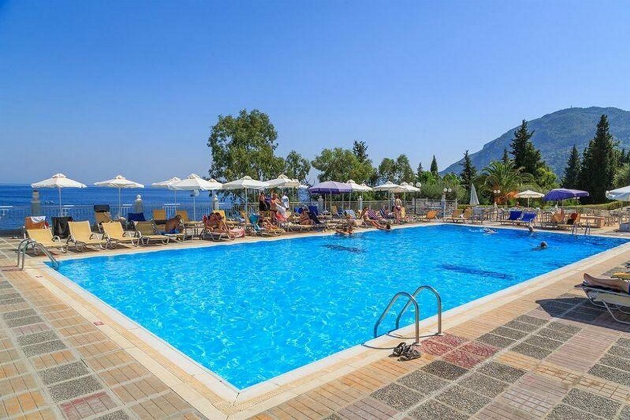 Costa Blu Hotel Benitses  Bagian luar foto